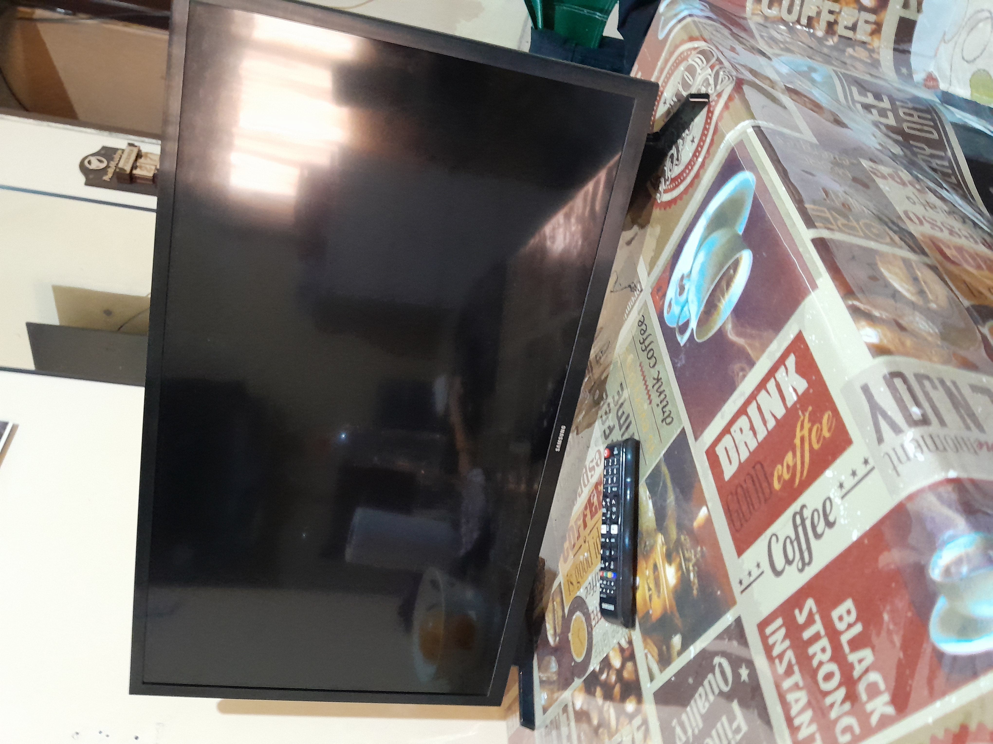 Vendo Tv 32'Samsung led con control 